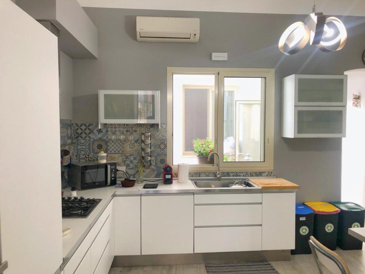 Apartment Alfonzetti-5 Min Walk To Central Train And Bus Station 카타니아 외부 사진